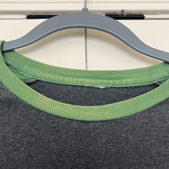 Vintage Hollister T-Shirt - Picture 5 of 5